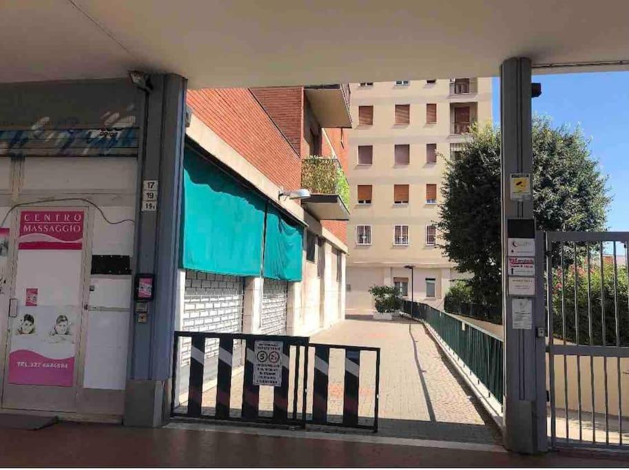 Splendido Appartamento In Zona Fiera A Bologna Exterior foto