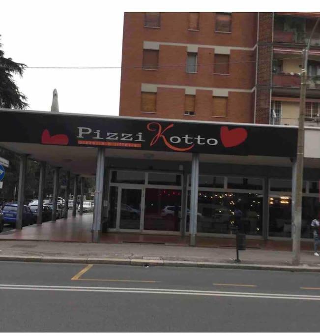 Splendido Appartamento In Zona Fiera A Bologna Exterior foto
