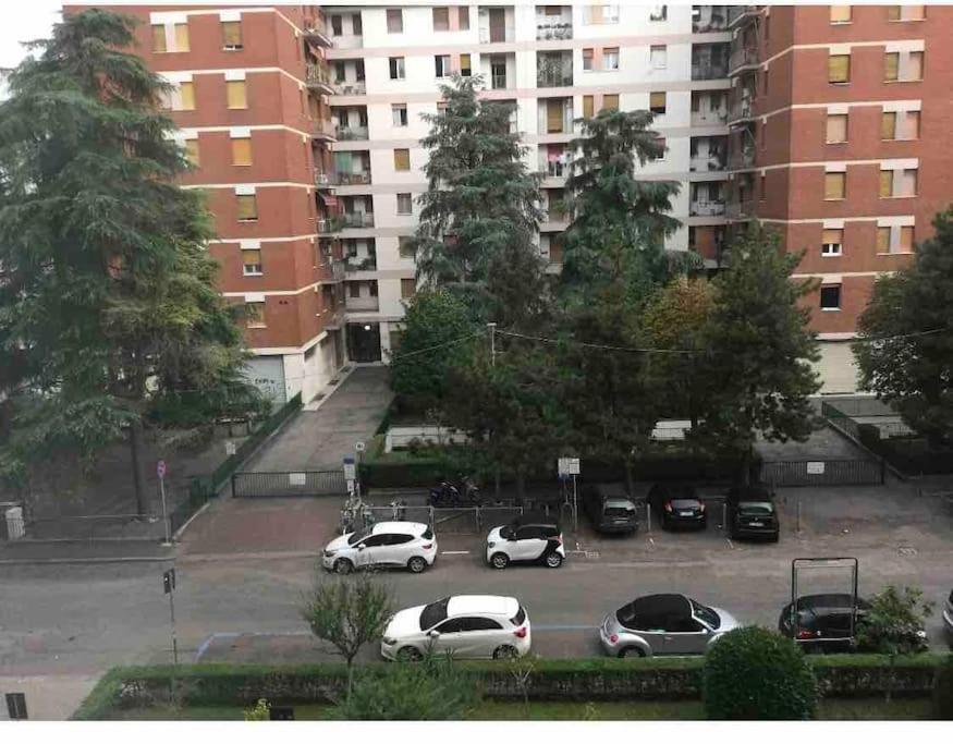 Splendido Appartamento In Zona Fiera A Bologna Exterior foto